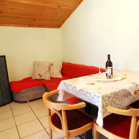 Apartment Francika *