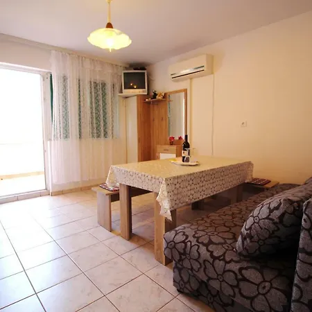 Apartment Francika *