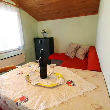 Francika Apartment *